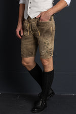 Ostarrichi Lederhose Ursprung eiche Detail | Ostarrichi Lederhosen Ursprung oak detail