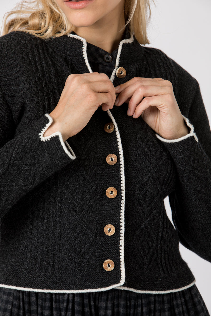 Astrifa Strickjanker Hollstadt graphit Vorderansicht | Astrifa Knit Jacket Hollstadt graphite front view