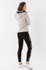 Almliebe Wanderhose Schmalhorn schwarz Detail | Almliebe hiking leggings Schmalhorn black detail