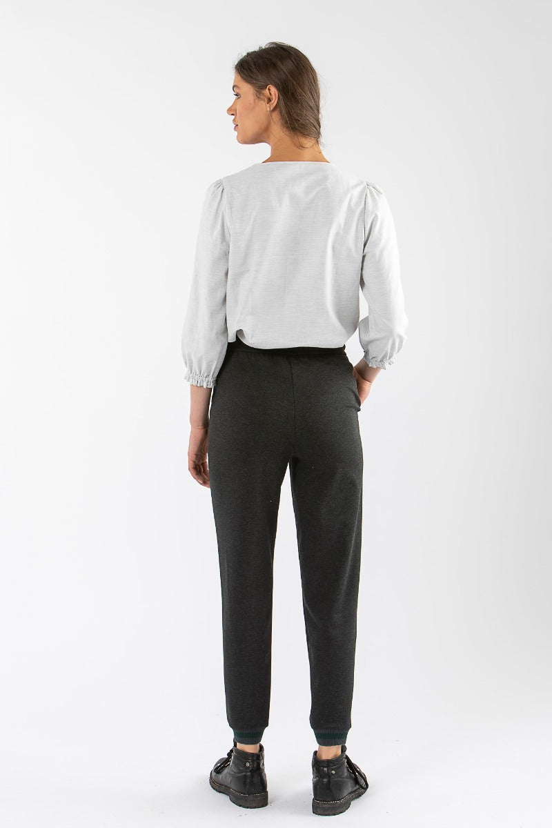 Almliebe Wander Jogger Rachel anthrazit Detail | Almliebe hiking jogger Rachel anthracite detail