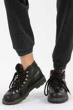 Almliebe Wander Jogger Rachel anthrazit Getragen | Almliebe hiking jogger Rachel anthracite worn