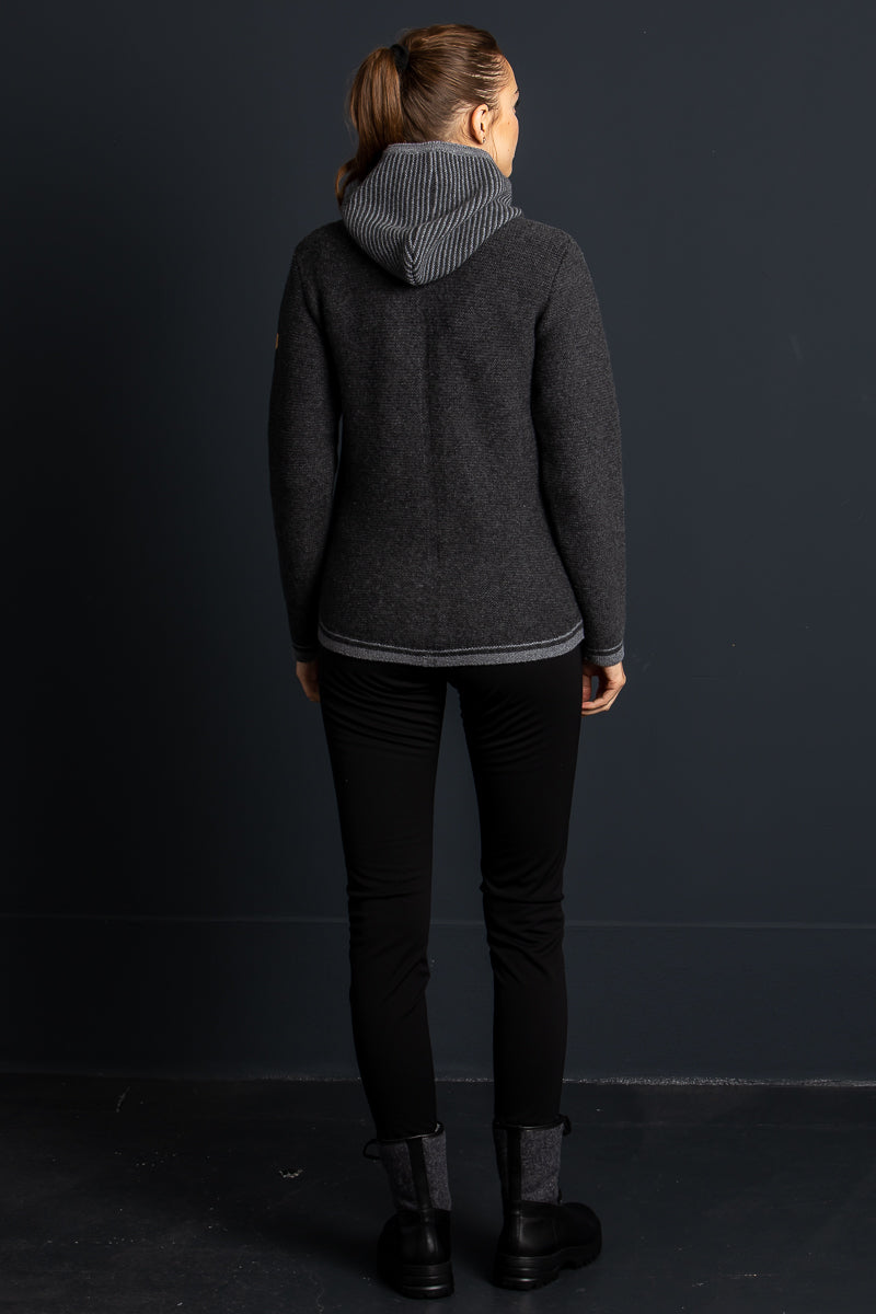 Liebling Kapuzenjanker Vera anthrazit Vorderansicht | Liebling hooded knit jacket Vera anthracite front view
