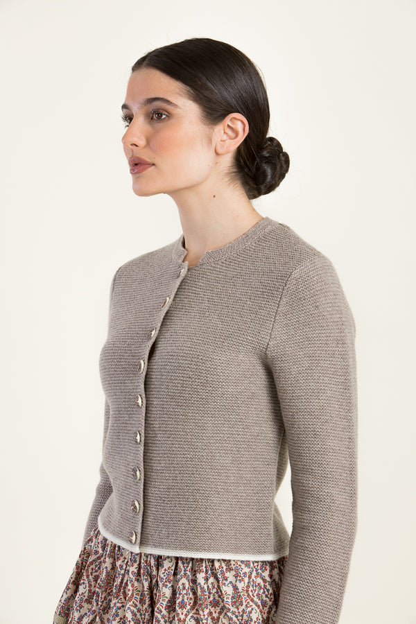 fei scho schee Strickjanker taupe Rückansicht | fei scho schee Knit Janker taupe back view