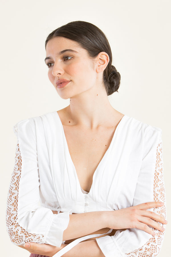 Gottseidank Dirndlbluse Simone weiß Vorderansicht | Gottseidank Dirndl Blouse Simone White front view