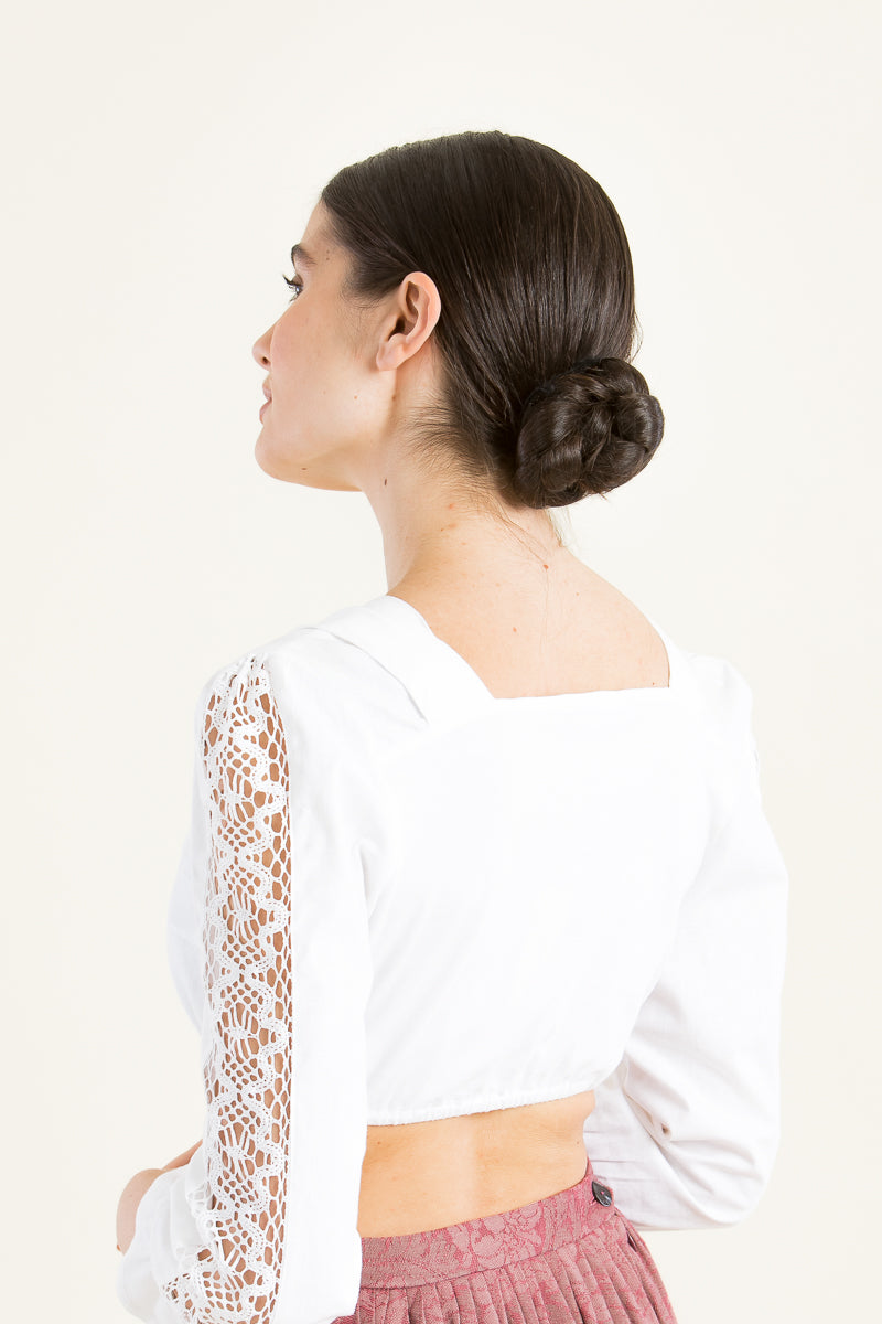 Gottseidank Dirndlbluse Simone weiß Getragen | Gottseidank Dirndl Blouse Simone White worn