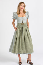 Gottseidank Ärmeldirndl Laura cloud blue Puffärmel Leinen Vorderansicht | Gottseidank Laura sleeve dirndl cloud blue puff sleeves linen front view