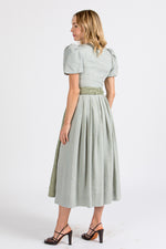 Gottseidank Ärmeldirndl Laura cloud blue Puffärmel Leinen Vorderansicht | Gottseidank Laura sleeve dirndl cloud blue puff sleeves linen front view
