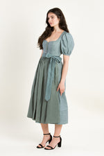 Gottseidank Leinendirndl Lina hellblau Vorderansicht | Gottseidank linen dirndl Lina light blue front view