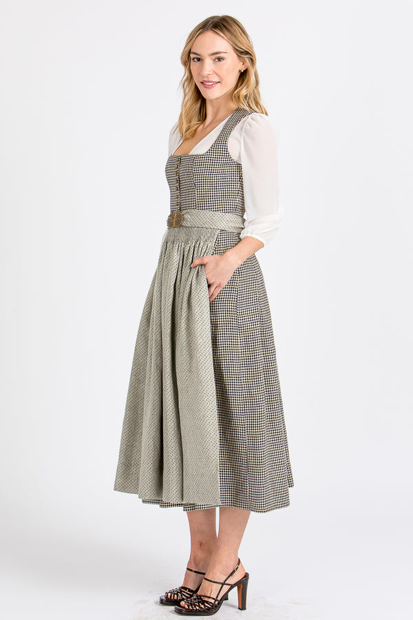 Gottseidank Dirndl Monika navy sesam Leinen Vorderansicht | Gottseidank Monika linen dirndl navy sesame front view