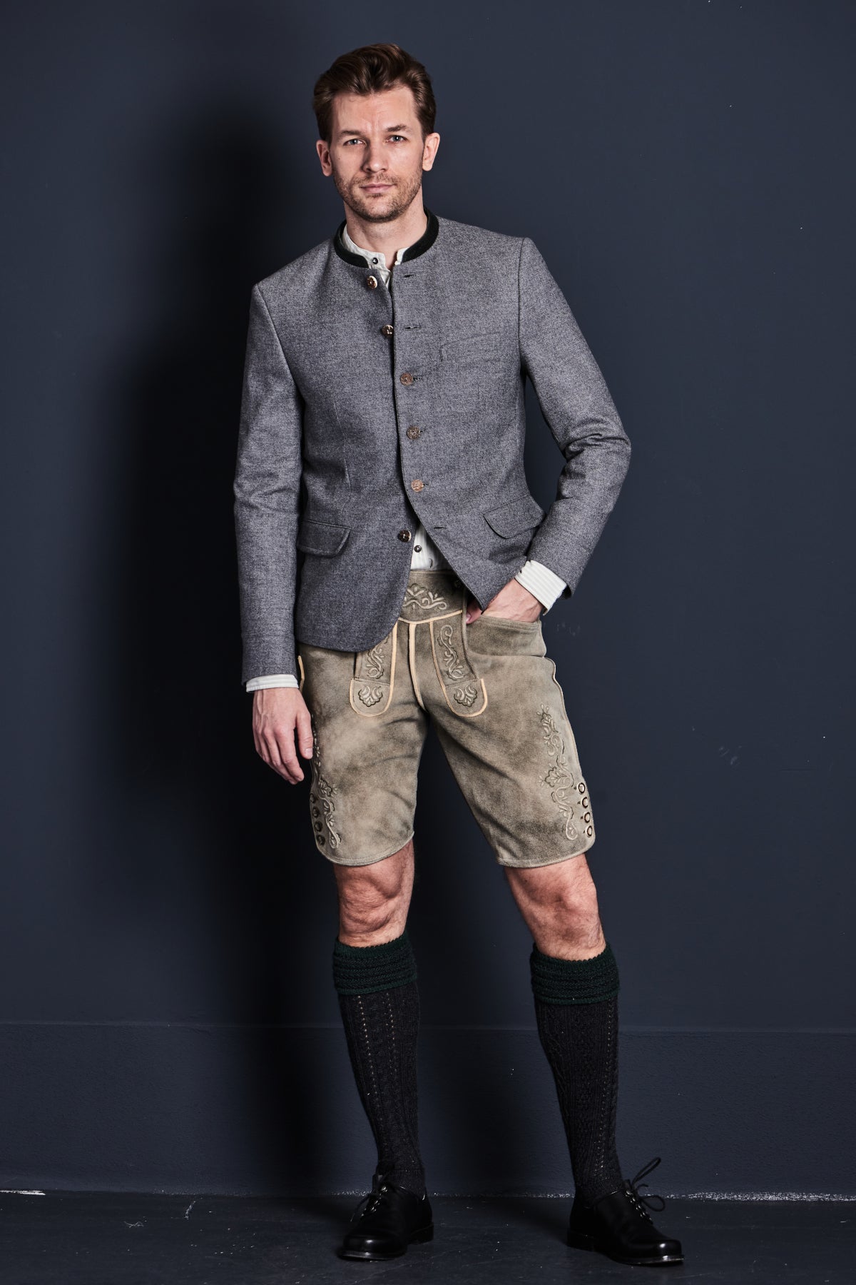 Gottseidank Trachtenjanker Helmut Zinngrau Vorderansicht | Gottseidank traditional jacket Helmut pewter grey front view