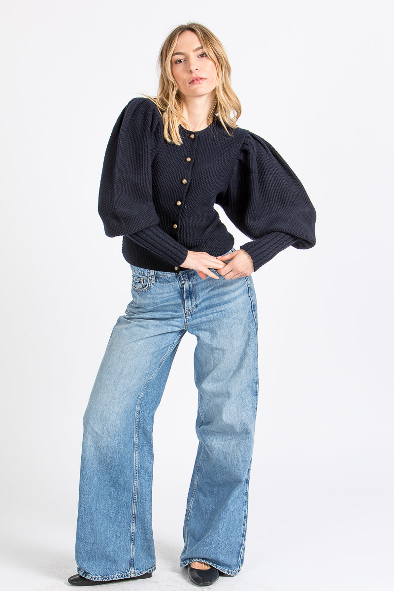Gottseidank Strickjacke Gisela marine Getragen Detail | Gottseidank knit jacket Gisela navy worn detail