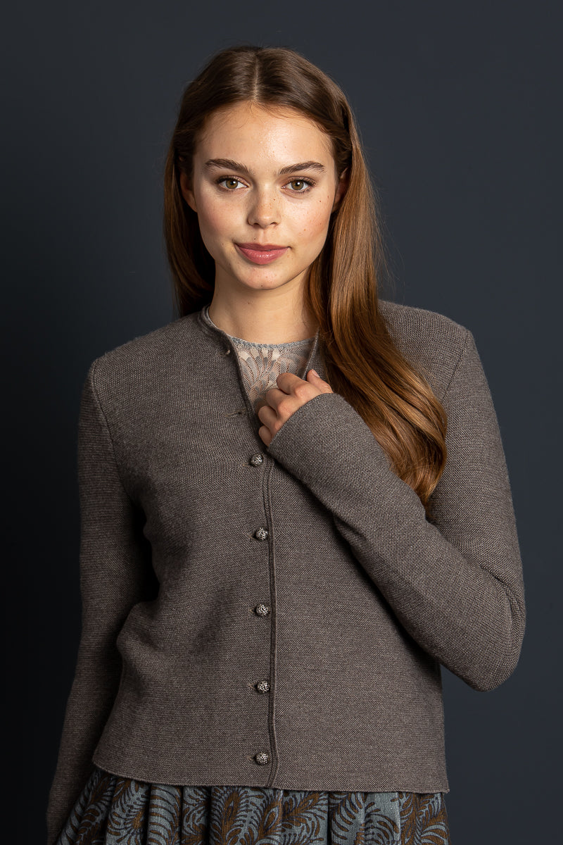 Gottseidank Strickjacke Aloisia horn Getragen | Gottseidank Knit Cardigan Aloisia horn worn