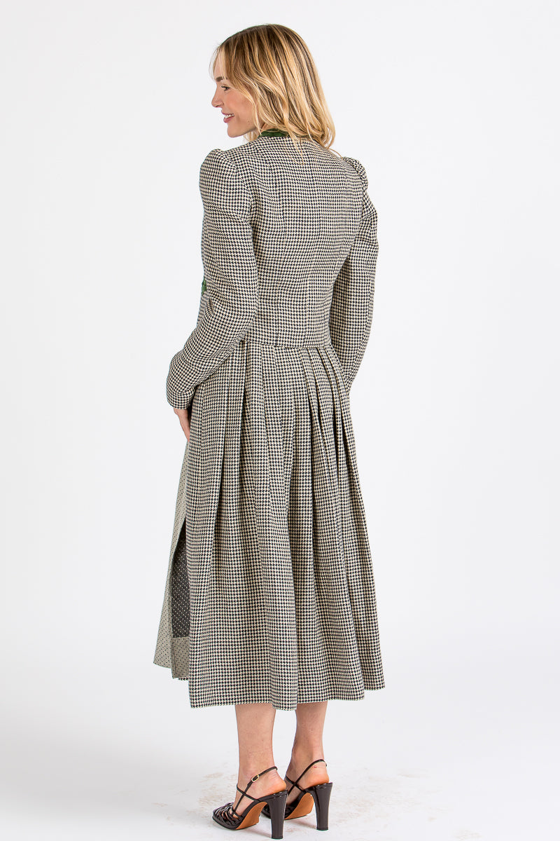 Gottseidank Trachtenjacke Flora Navy Detail | Gottseidank traditional jacket Flora navy detail