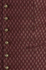Gottseidank Trachtenweste Konstantin merlorot Detail | Gottseidank traditional vest Konstantin merlot red detail