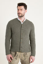 Gottseidank Strickjanker Xaver oliv Vorderansicht | Gottseidank Xaver knitted janker olive front view