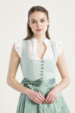 Hammerschmid Dirndlbluse Eveline weiß Getragen | Hammerschmid dirndl blouse Eveline white worn