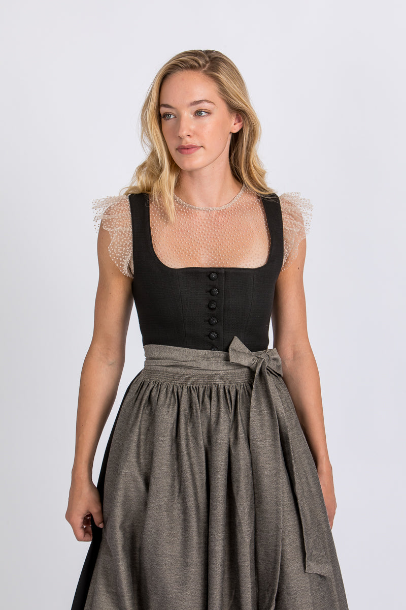Hammerschmid Dirndl Pillersee schwarz Detail Knopfverschluss | Hammerschmid Dirndl Pillersee black button closure detail