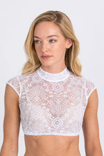 Hammerschmid Spitzen-Dirndlbluse Babsi weiß Detail Spitze | Hammerschmid Lace Dirndl Blouse Babsi White lace detail