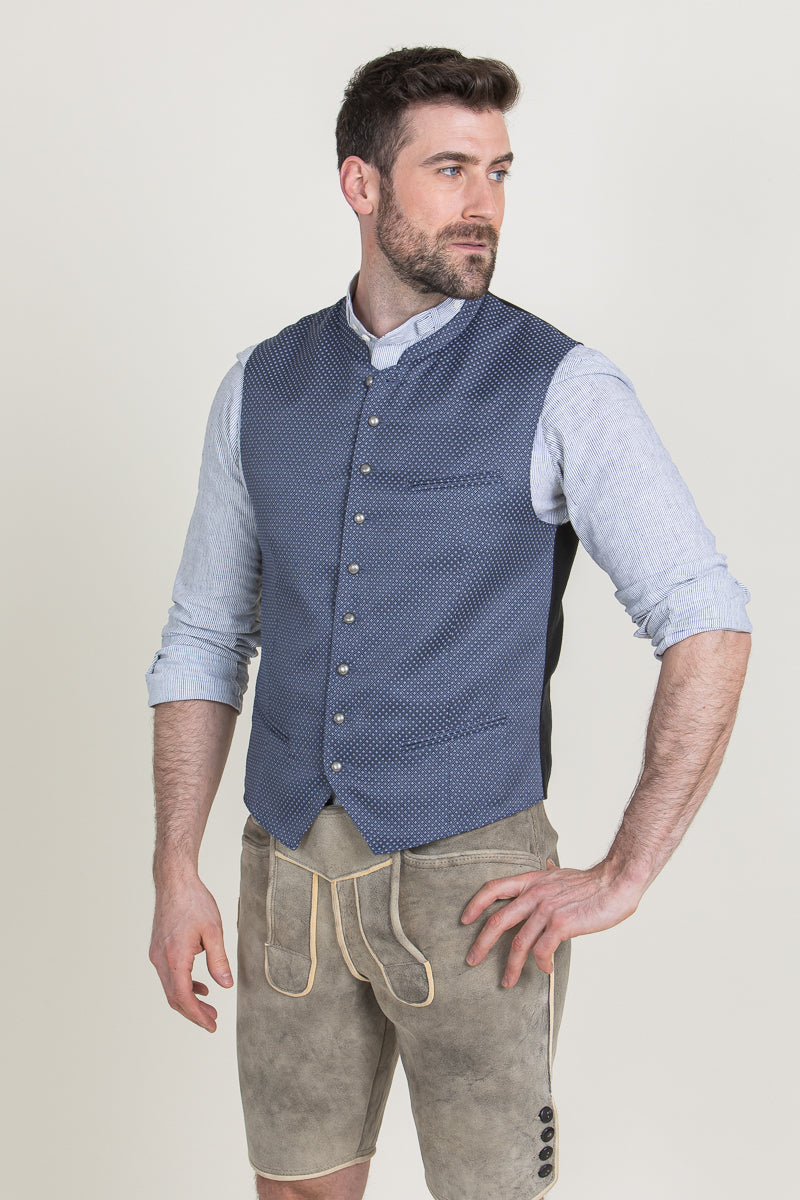 Hammerschmid Trachtenweste Johann blau Getragen | Hammerschmid traditional vest Johann blue worn