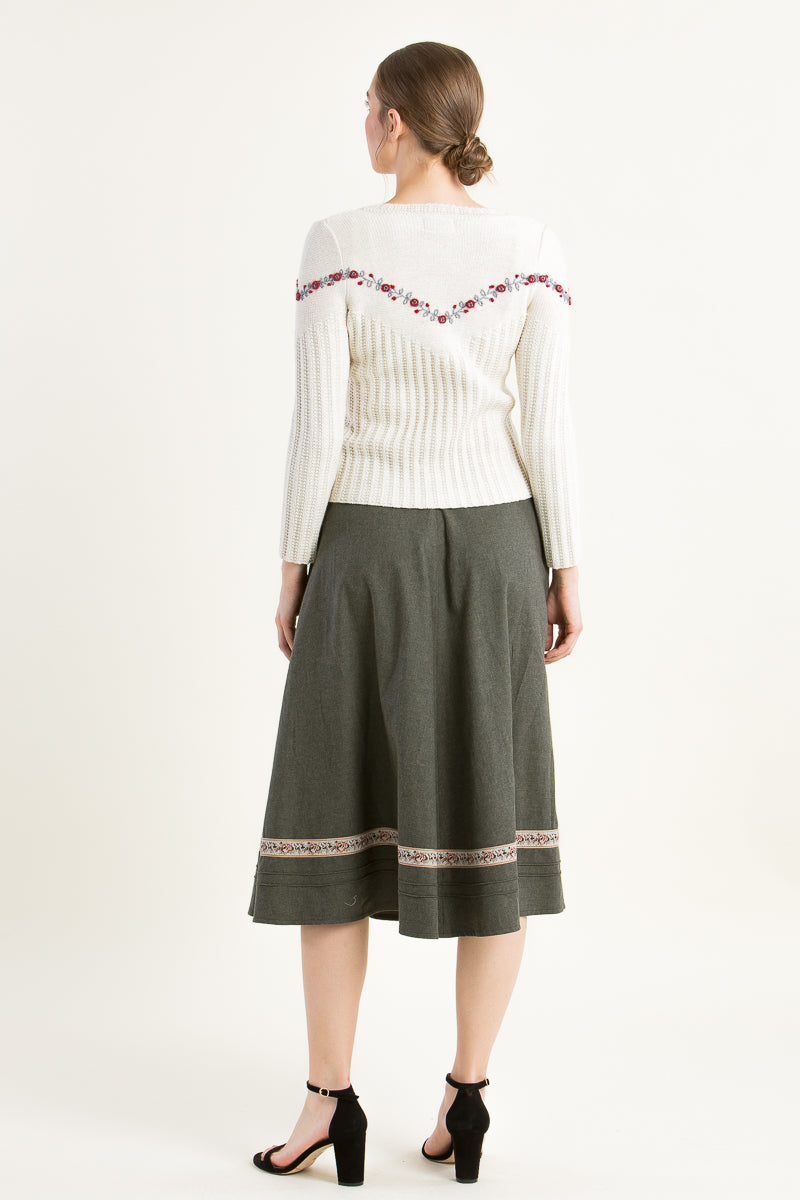 Heidi Trachtenstrickjacke Damen Ecru Getragen | Heidi Women's Traditional Knit Jacket Ecru worn