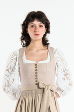 Heimatglück Dirndlbluse Nele weiß Vorderansicht | Heimatglück dirndl blouse Nele white front view
