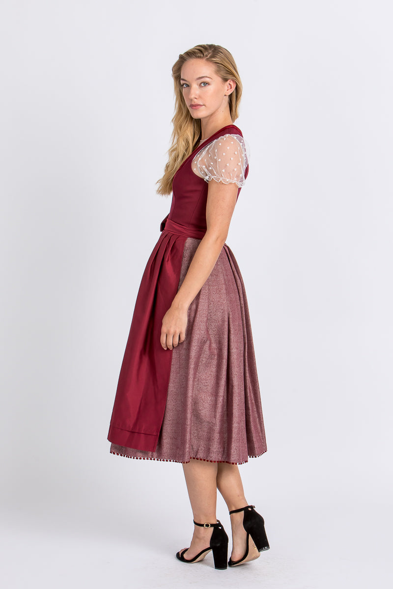 Heimatglück Dirndl Giulia vino Detail Schürze | Heimatglück Dirndl Giulia vino apron detail