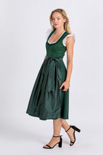 Heimatglück Leinendirndl Tamara tanne Detail Mieder | Heimatglück linen dirndl Tamara fir green bodice detail