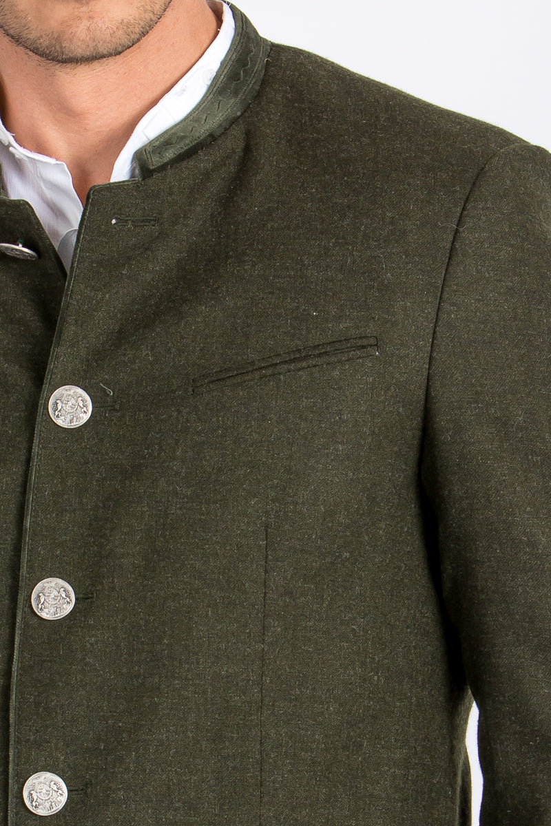 Heimatglück Trachtenjanker Josef dunkelgrün Detail | Heimatglück traditional jacket Josef dark green detail