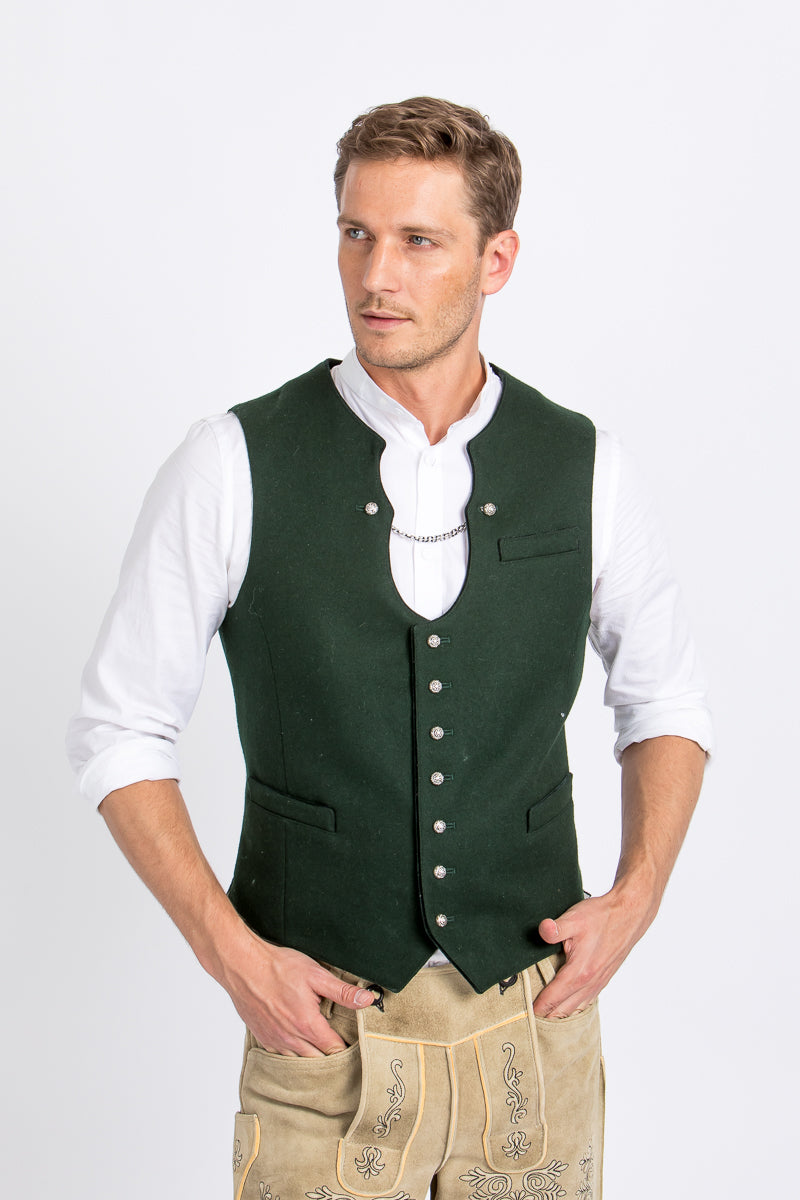 Heimatglück Trachtenweste Adrian tanne Detail | Heimatglück traditional vest Adrian fir green detail