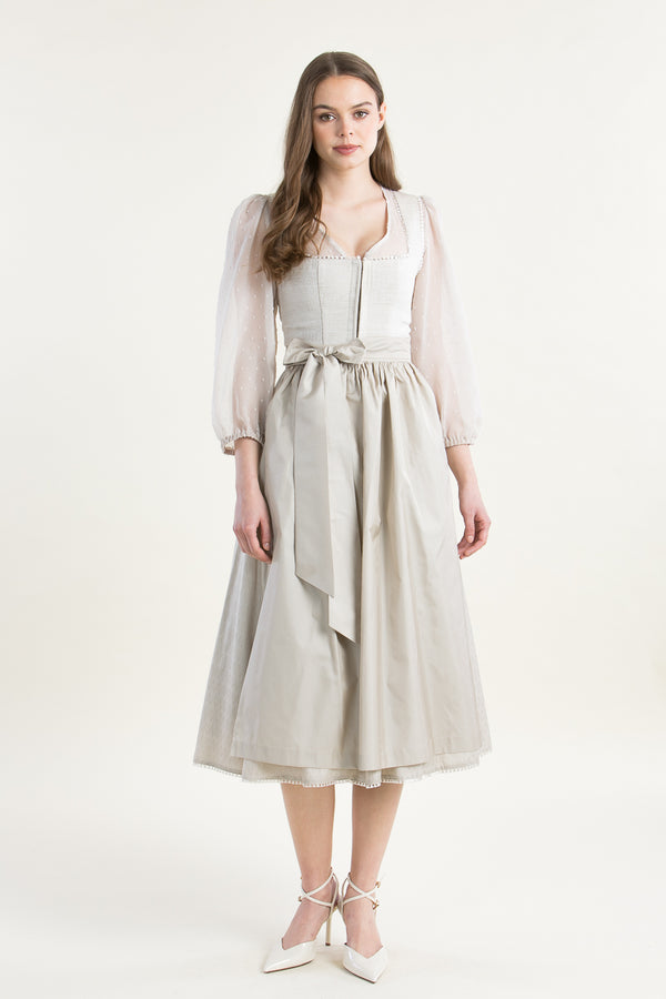 Kinga Mathe Hochzeitsdirndl Maranello creme Vorderansicht | Kinga Mathe wedding dirndl Maranello cream front view