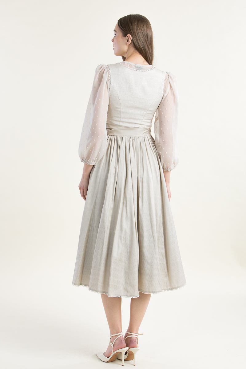 Kinga Mathe Hochzeitsdirndl Maranello creme getragen | Kinga Mathe wedding dirndl Maranello cream worn