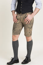 Ostarrichi Lederhose Ursprung eiche Vorderansicht | Ostarrichi Lederhosen Ursprung oak front view