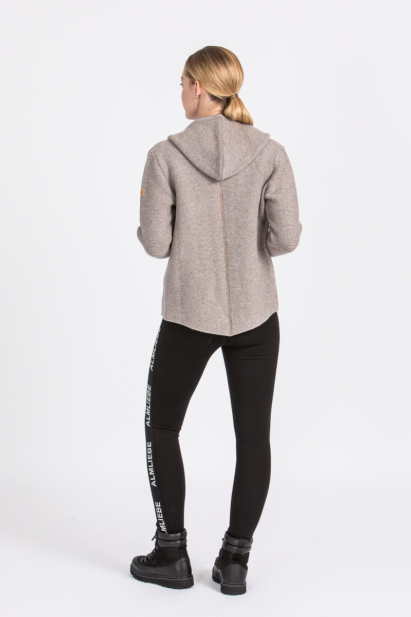 Liebling Kapuzenjanker Damen Katharina Marmor/Trüffel Getragen | Liebling Women's Hooded Cardigan Katharina Marble/Truffle worn