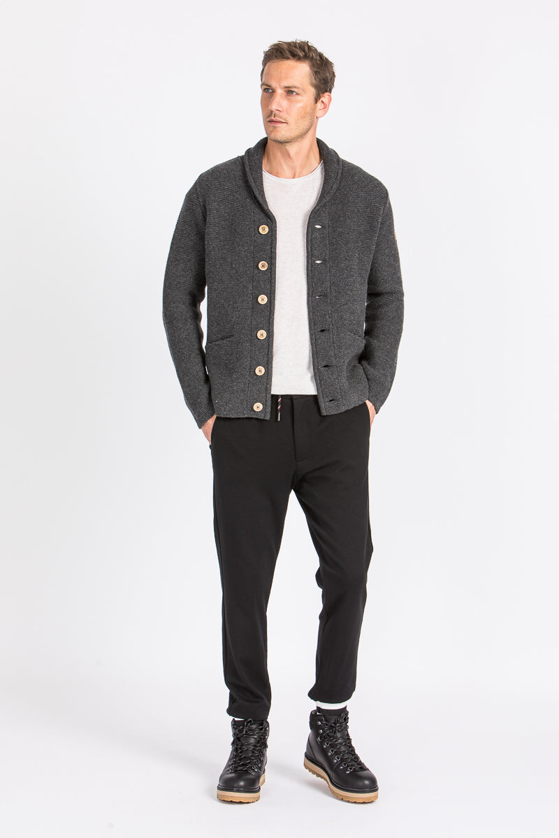 Liebling Strickjanker Martl Anthrazit Getragen | Liebling knit jacket Martl Anthracite worn