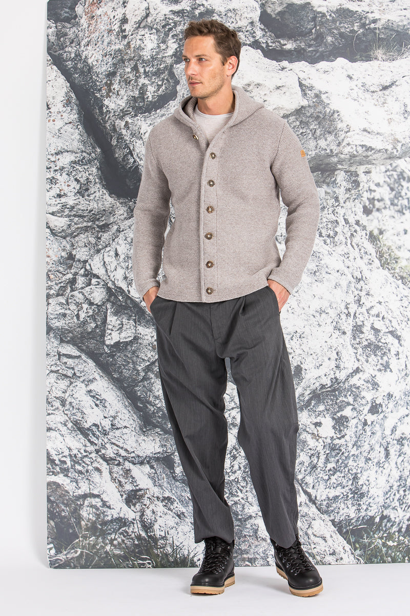 Liebling Kapuzenjanker Thomas Marmor/Trüffel Vorderansicht | Liebling hooded knit jacket Thomas Marble/Truffle front view