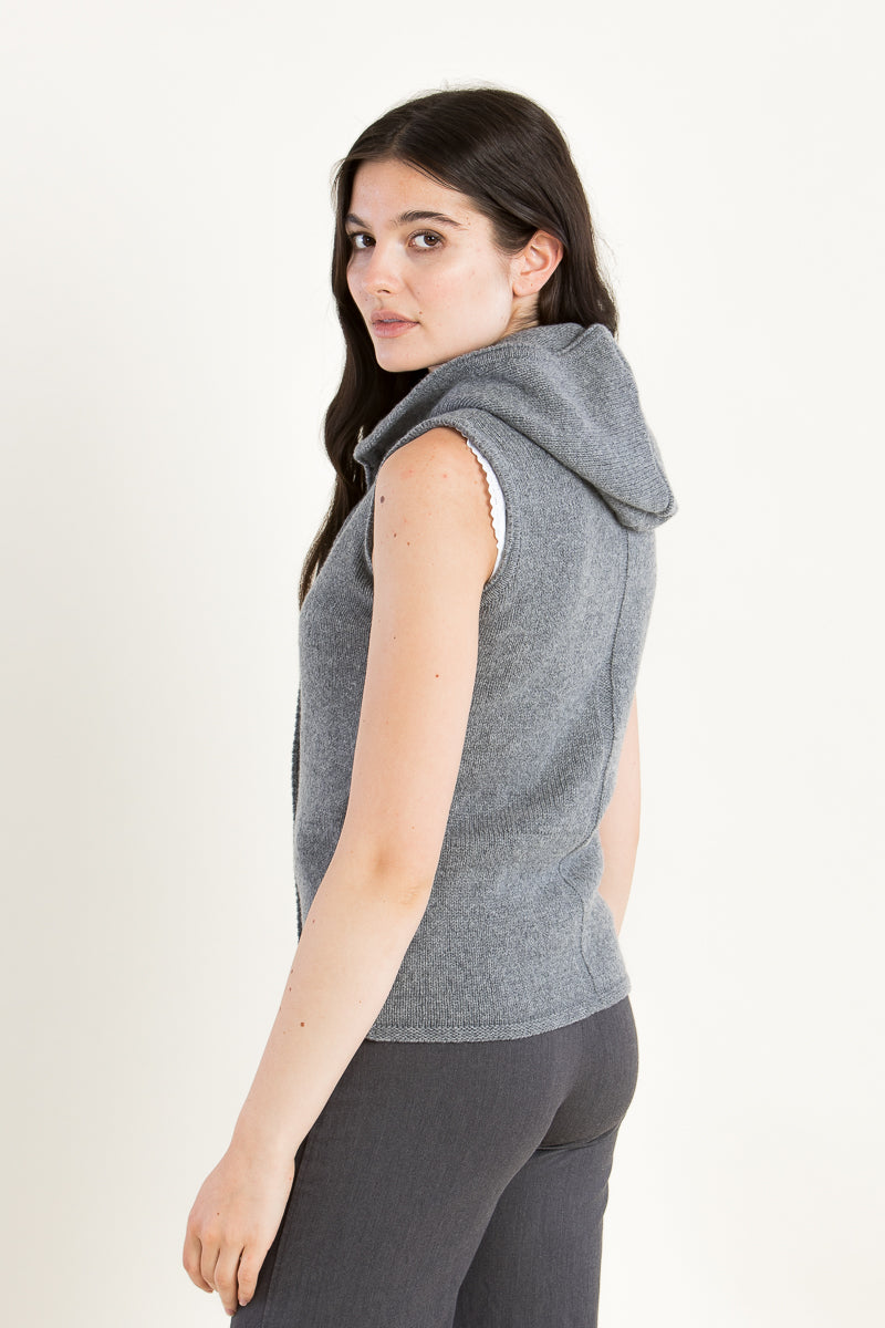 Liebling Kapuzenjanker Ronja anthrazit Getragen | Liebling hooded knit jacket Ronja anthracite worn