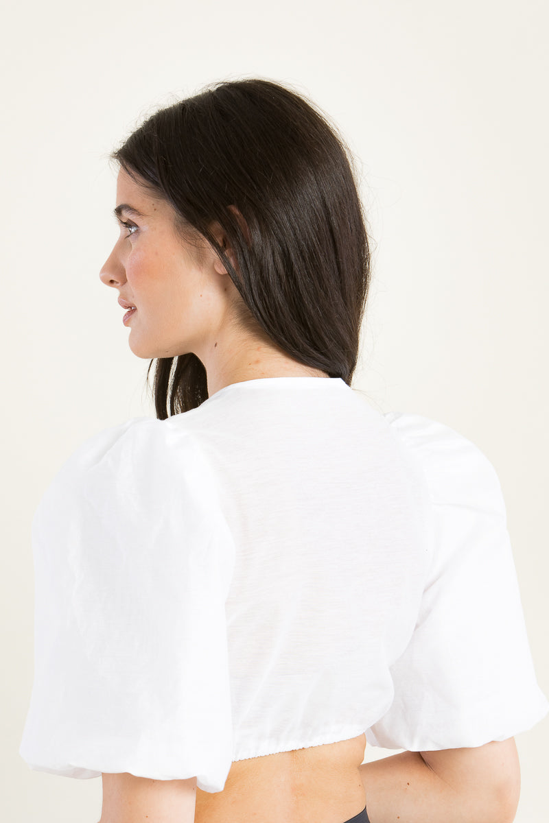 Sportalm Dirndlbluse Libby weiß Getragen | Sportalm Dirndl Blouse Libby white worn