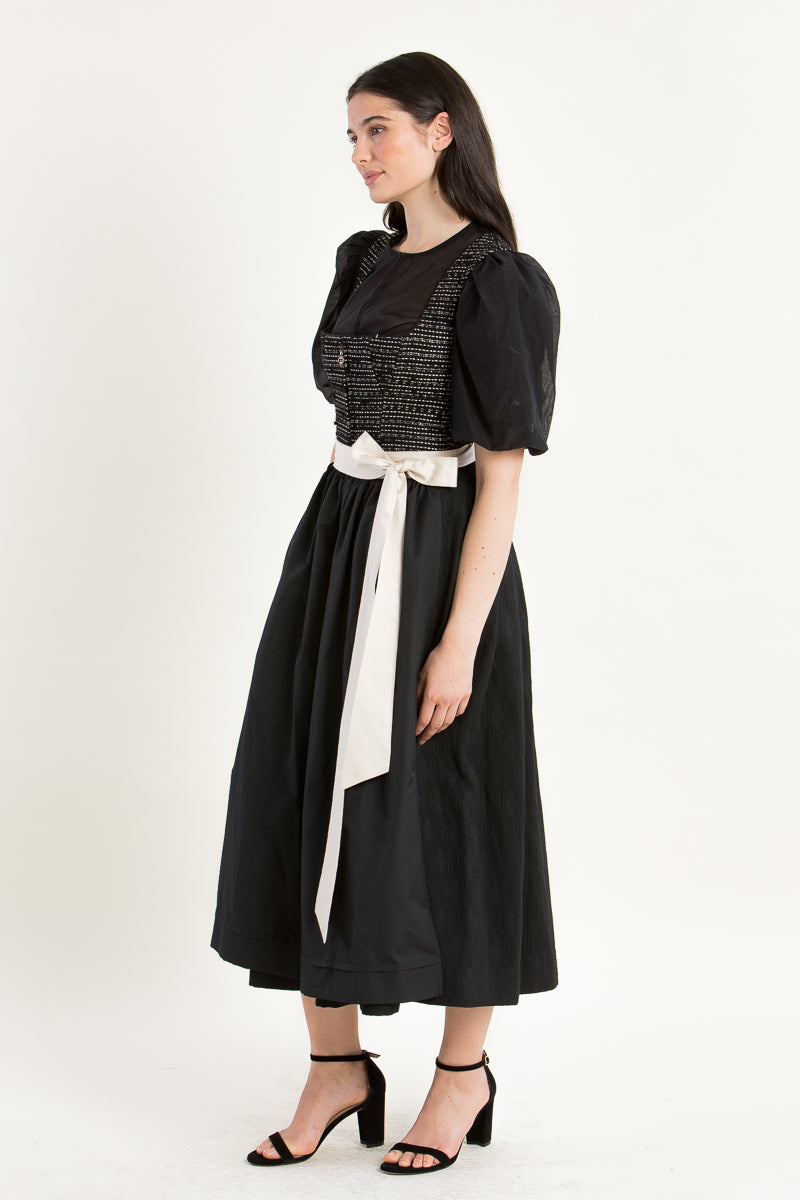Sportalm Dirndl Freundorf schwarz Detail Verschluss | Sportalm Dirndl Freundorf black closure detail