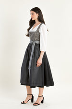 Sportalm Dirndl Teesdorf schwarz Vorderansicht | Sportalm dirndl Teesdorf black front view
