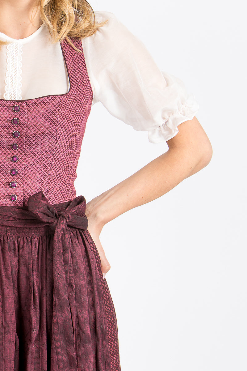 Wenger Dirndl Isolde bordeaux Detail Schürze | Wenger Dirndl Isolde bordeaux apron detail