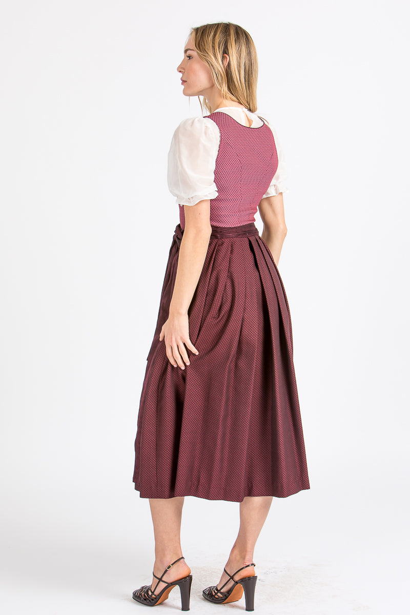 Wenger Dirndl Isolde bordeaux Getragen | Wenger Dirndl Isolde bordeaux worn