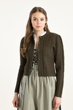 Gottseidank Strickjanker Sophia oliv Detail | Gottseidank knitted janker Sophia olive detail